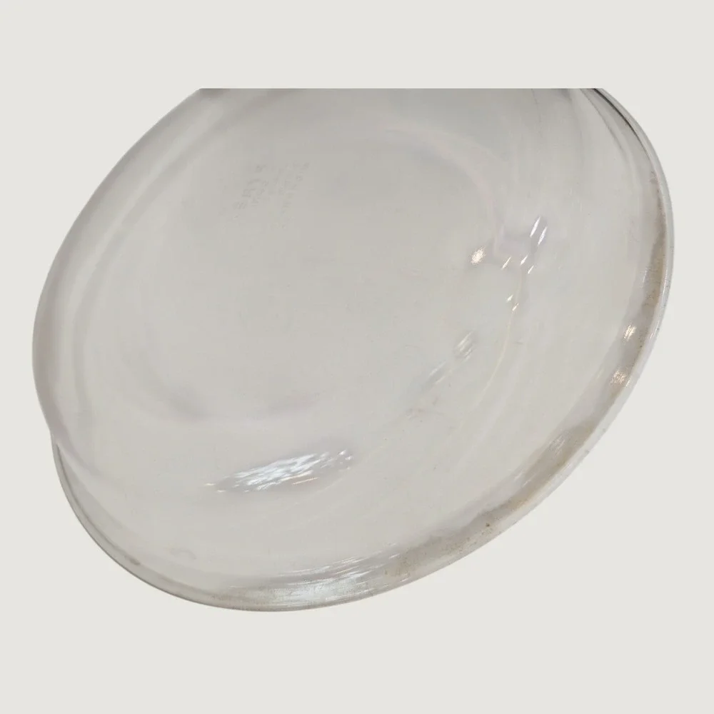 Set of 2 Pyrex #209 9
